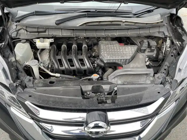 日産 セレナ ハイウェイスター プロパイロットED 兵庫県 2016(平28)年 14.4万km ダイヤモンドブラック (株)IDOMが運営する【じしゃロン姫路店】の自社ローン専用車両になります。こちらは現金またはオートローンご利用時の価格です。自社ローンご希望の方は別途その旨お申付け下さい/フルセグテレビ/バックカメラ/アイドリングストップ/両側パワースライドドア/クルーズコントロール/プッシュスタート