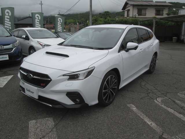 スバル レヴォーグ STIスポーツR EX ブラックインテリアセレ 広島県 2023(令5)年 1.1万km セラミックホワイト アイサイトコアテクノロジー/純正ナビ/アラウンドビューモニター/フルセグTV/Bluetooth/ハーマンカードンスピーカー/デジタルインナーミラー/パワーバックドア/ハーフレザー調シート/前席パワーシート/前席シートヒーター/パドルシフト/USBポート・タイプCポート/ビルトインETC/スペアキーあり