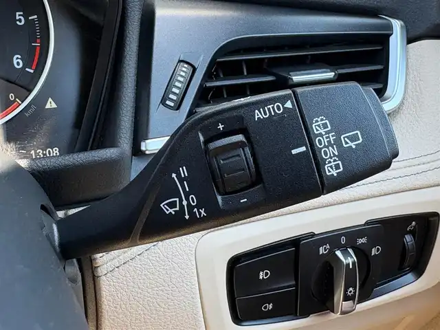 ＢＭＷ ２１８ｄ アクティブツアラー ラグジュアリー 石川県 2016(平28)年 6万km 赤 純正HDDナビ/バックカメラ/Bluetooth/USB/AUX/インテリジェントセーフティ/アンビエントライト/電動格納ミラー/オートライト/LEDヘッドライト/フォグランプ/ベージュ革/パワーシート/メモリーシート/シートヒーター/クリアランスソナー/コンフォートアクセス/電動リアゲート/フットトランクオープナー/トノカバー/ミラー一体型ETC/ドライブレコーダー