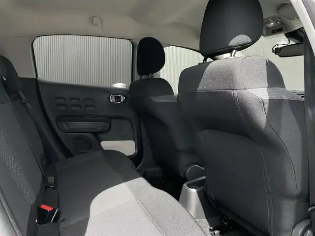 シトロエン Ｃ３ シャイン 長野県 2019(平31)年 2.9万km 緑 レーンキープアシスト /ブラインドスポットモニター /AppleCarPlay /MirrorLink /クルーズコントロール /ディスプレイオーディオ /bluetooth /バックカメラ /インテリジェントハイビーム /ドラレコ /ETC /Sモード/スノーモード