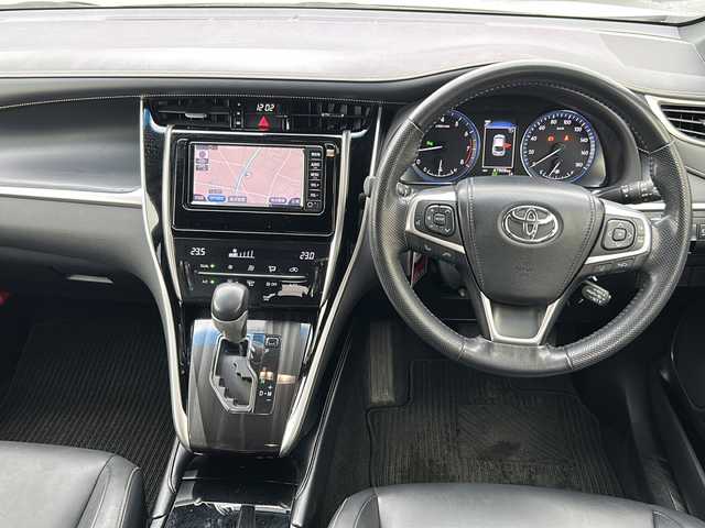 トヨタ ハリアー エレガンス 福島県 2018(平30)年 4.8万km ホワイトパールクリスタルシャイン ナビ ワンセグTV Bluetooth バックカメラ 衝突軽減ブレーキ クリアランスソナー オートクルーズ ハーフレザーシート オートライト オートハイビーム フォグランプ レーンキープ スマートキー