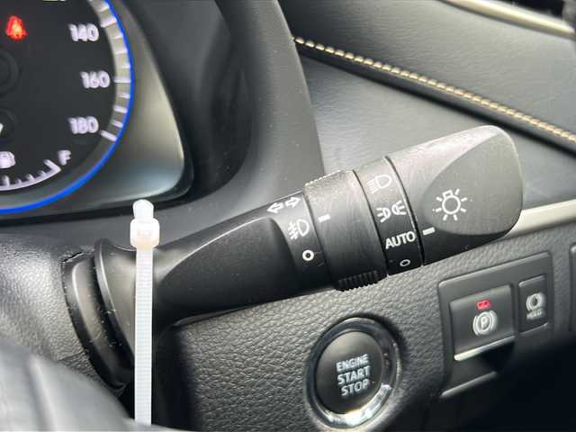 トヨタ ハリアー エレガンス 福島県 2018(平30)年 4.8万km ホワイトパールクリスタルシャイン ナビ ワンセグTV Bluetooth バックカメラ 衝突軽減ブレーキ クリアランスソナー オートクルーズ ハーフレザーシート オートライト オートハイビーム フォグランプ レーンキープ スマートキー