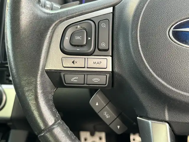 スバル レガシィ Ｂ４ リミテッド 青森県 2014(平26)年 10.8万km クリスタルブラックシリカ 4WD/純正8インチナビ・フルセグTV/CD・DVD・Bluetooth・SD/バックカメラ/サンルーフ/黒レザーシート/前席パワーシート/前後席シートヒーター/アイサイトver3/衝突軽減ブレーキ/追従クルーズコントロール/アクティブレーンキープ/パドルシフト/ビルトインETC/前後ドライブレコーダー/LEDヘッドライト/LEDアクセサリーライナー/フォグランプ/純正18インチアルミ