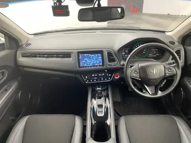 ホンダ ヴェゼル ハイブリッド X ホンダセンシング 群馬県 2019(令1)年 6万km ルーセブラックM 純正８型ナビ　バックカメラ　アダプティブクルーズコントロール　レーンキープアシスト　衝突被害軽減ブレーキ　シートヒーター　ＬＥＤヘッドライト　ドライブレコーダー　ＥＴＣ　コーナーセンサー　禁煙車