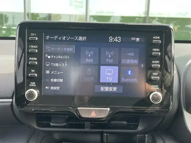 トヨタ ヤリスクロス ハイブリッド Z アドベンチャー 和歌山県 2023(令5)年 3.2万km プラチナホワイトパールマイカ ４WD/純正８インチナビ/全方位カメラ/フルセグTV/衝突軽減ブレーキ/ブラインドスポットモニター/レーダークルコン/前後コーナーセンサー/ダウンヒルアシストコントロール/オートライト/前後ドラレコ/レーダー探知機/ビルトインETC/シートヒーター/ステアリングヒーター/ステアリングリモコン/電動リアゲート/パワーシート/ルーフレール/ワイパーデアイサー/オートホールド/社外センターコンソール