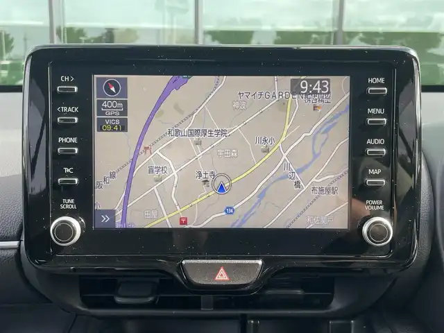 トヨタ ヤリスクロス ハイブリッド Z アドベンチャー 和歌山県 2023(令5)年 3.2万km プラチナホワイトパールマイカ ４WD/純正８インチナビ/全方位カメラ/フルセグTV/衝突軽減ブレーキ/ブラインドスポットモニター/レーダークルコン/前後コーナーセンサー/ダウンヒルアシストコントロール/オートライト/前後ドラレコ/レーダー探知機/ビルトインETC/シートヒーター/ステアリングヒーター/ステアリングリモコン/電動リアゲート/パワーシート/ルーフレール/ワイパーデアイサー/オートホールド/社外センターコンソール