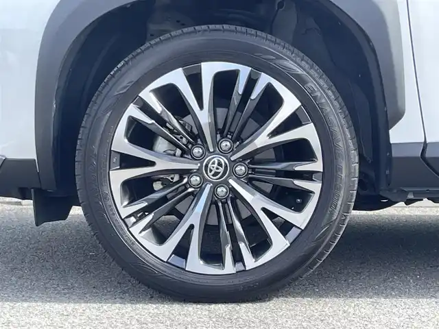 トヨタ ヤリスクロス ハイブリッド Z アドベンチャー 和歌山県 2023(令5)年 3.2万km プラチナホワイトパールマイカ ４WD/純正８インチナビ/全方位カメラ/フルセグTV/衝突軽減ブレーキ/ブラインドスポットモニター/レーダークルコン/前後コーナーセンサー/ダウンヒルアシストコントロール/オートライト/前後ドラレコ/レーダー探知機/ビルトインETC/シートヒーター/ステアリングヒーター/ステアリングリモコン/電動リアゲート/パワーシート/ルーフレール/ワイパーデアイサー/オートホールド/社外センターコンソール