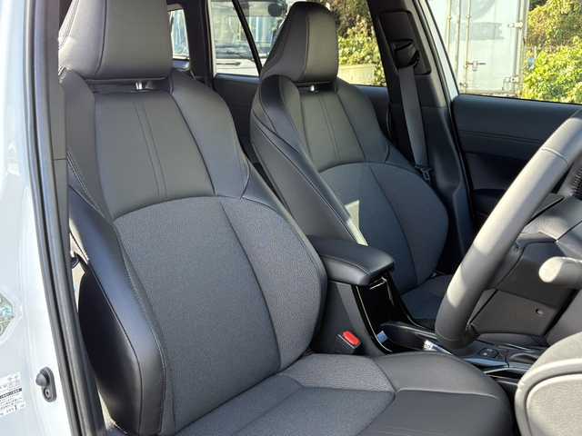 トヨタ カローラ クロス Z 大分県 2025(令7)年 0.2万km プラチナホワイトパールマイカ ワンオーナー /純正メモリーナビ/フルセグ /Bluetooth/純正LEDヘッドライト/オートライトコントロール/オートハイビームアシスト/ハーフレザーシート/パワーシート/シートヒーター/アダプティブクルーズコントロール/レーンキプアシスト/トヨタセーフティセンス/スマートキー/エンジンプッシュスタート/純正18インチアルミホイール