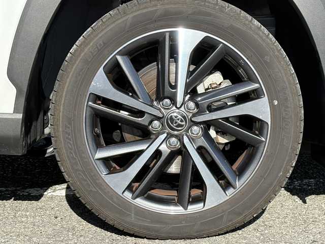 トヨタ カローラ クロス Z 大分県 2025(令7)年 0.2万km プラチナホワイトパールマイカ ワンオーナー /純正メモリーナビ/フルセグ /Bluetooth/純正LEDヘッドライト/オートライトコントロール/オートハイビームアシスト/ハーフレザーシート/パワーシート/シートヒーター/アダプティブクルーズコントロール/レーンキプアシスト/トヨタセーフティセンス/スマートキー/エンジンプッシュスタート/純正18インチアルミホイール