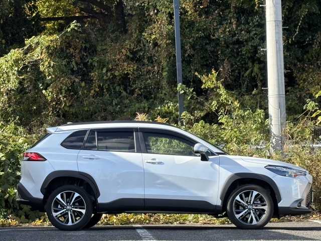 トヨタ カローラ クロス Z 大分県 2025(令7)年 0.2万km プラチナホワイトパールマイカ ワンオーナー /純正メモリーナビ/フルセグ /Bluetooth/純正LEDヘッドライト/オートライトコントロール/オートハイビームアシスト/ハーフレザーシート/パワーシート/シートヒーター/アダプティブクルーズコントロール/レーンキプアシスト/トヨタセーフティセンス/スマートキー/エンジンプッシュスタート/純正18インチアルミホイール