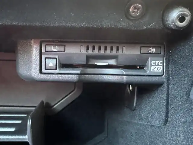 レクサス ＲＣ 350 Fスポーツ 三重県 2018(平30)年 2.2万km ブラック ワンオーナー/オレンジブレーキキャリパー/セーフティシステムプラス/・プリクラッシュセーフティシステム/・レーンディパーチャーアラート/・オートマチックハイビーム/・レーダークルーズコントロール/純正メモリーナビゲーションシステム/【地デジTV/DVD/CD/Blu-ray/Bluetooth】/プレミアムサウンドシステム(10スピーカー)/バックカメラ/専用革スポーツシート(フレアレッド)/ベンチレーション機能(前席)/パワーシート(前席)/シートヒーター(前席)/エアシート(前席)/ドライブモードセレクトスイッチ/コムテックレーダー探知機【ZERO92VS】/丸型フルLEDヘッドランプ/オートライト/ビルトインETC/純正19インチ5本ツインスポークアルミホイール/スマートエントリー/スタートシステム/新車保証書/取扱説明書