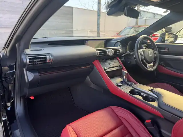 レクサス ＲＣ 350 Fスポーツ 三重県 2018(平30)年 2.2万km ブラック ワンオーナー/オレンジブレーキキャリパー/セーフティシステムプラス/・プリクラッシュセーフティシステム/・レーンディパーチャーアラート/・オートマチックハイビーム/・レーダークルーズコントロール/純正メモリーナビゲーションシステム/【地デジTV/DVD/CD/Blu-ray/Bluetooth】/プレミアムサウンドシステム(10スピーカー)/バックカメラ/専用革スポーツシート(フレアレッド)/ベンチレーション機能(前席)/パワーシート(前席)/シートヒーター(前席)/エアシート(前席)/ドライブモードセレクトスイッチ/コムテックレーダー探知機【ZERO92VS】/丸型フルLEDヘッドランプ/オートライト/ビルトインETC/純正19インチ5本ツインスポークアルミホイール/スマートエントリー/スタートシステム/新車保証書/取扱説明書