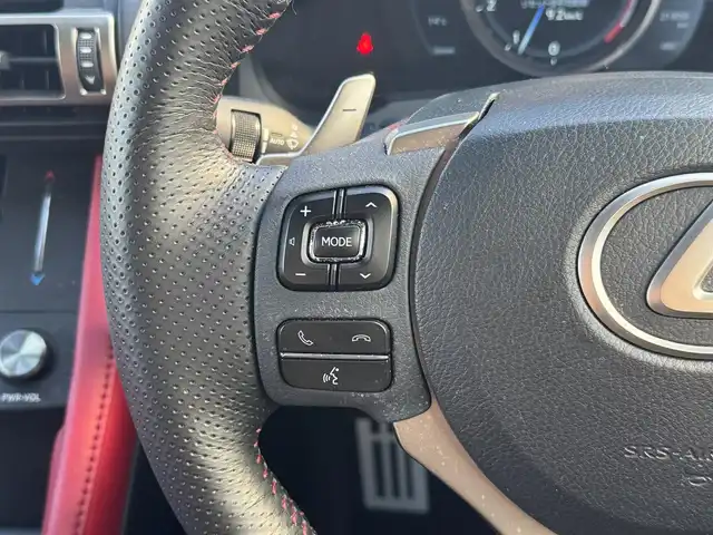 レクサス ＲＣ 350 Fスポーツ 三重県 2018(平30)年 2.2万km ブラック ワンオーナー/オレンジブレーキキャリパー/セーフティシステムプラス/・プリクラッシュセーフティシステム/・レーンディパーチャーアラート/・オートマチックハイビーム/・レーダークルーズコントロール/純正メモリーナビゲーションシステム/【地デジTV/DVD/CD/Blu-ray/Bluetooth】/プレミアムサウンドシステム(10スピーカー)/バックカメラ/専用革スポーツシート(フレアレッド)/ベンチレーション機能(前席)/パワーシート(前席)/シートヒーター(前席)/エアシート(前席)/ドライブモードセレクトスイッチ/コムテックレーダー探知機【ZERO92VS】/丸型フルLEDヘッドランプ/オートライト/ビルトインETC/純正19インチ5本ツインスポークアルミホイール/スマートエントリー/スタートシステム/新車保証書/取扱説明書