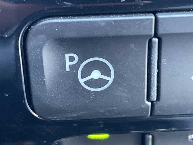 トヨタ プリウス Sセーフティプラス 茨城県 2016(平28)年 4.4万km アティチュードブラックマイカ トヨタセーフティーセンス/純正SDナビ/Bluetooth/フルセグTV/バックカメラ/ドライブレコーダー/ビルトインETC/レーダークルーズコントロール/レーン逸脱/パーキングアシスト/横滑り防止装置/衝突軽減システム/アイドリングストップ/レーダークルーズコントロール/オートライト/オートマチックハイビーム/LEDヘッドライト/コーナーセンサー/ステアリモコン/スマートキー