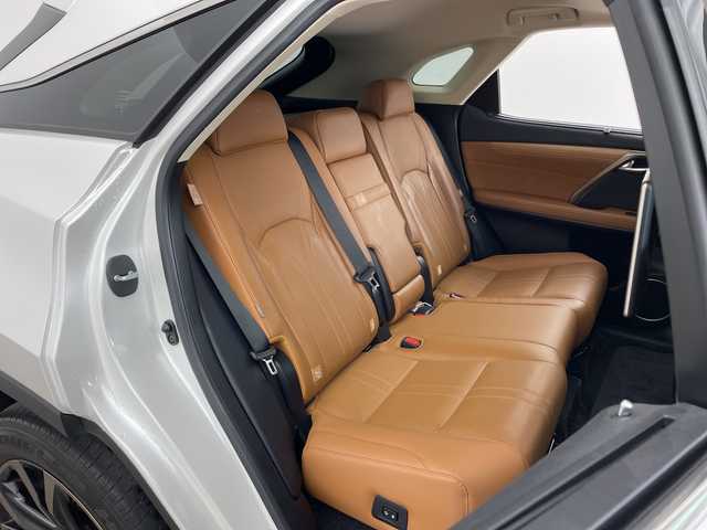 レクサス ＲＸ 450h バージョンL 兵庫県 2021(令3)年 5万km ソニッククォーツ ・サンルーフ/・LEXUSsafety/・プリクラッシュセーフティ/・レーントレーシングアシスト/・レーダークルーズコントロール/・オートマチックハイビーム/・ブラインドスポットモニター/・クリアランスソナー/・リヤクロストラフィックアラート/・パーキングサポートブレーキ/・ロードサインアシスト/・ヘッドアップディスプレイ/・先行車発進告知/・パワーバックドア/・純正12.3型ナビ＆TV＆BT＆DVD＆BD＆SD/・全方位カメラ/・リアエンターテイメントシステム/・HDMI接続/・茶革シート/・全席シートヒーター/・前席シートベンチレーション/・前席パワーシート/・ステアリングヒーター/・ステアリングスイッチ/・パドルシフト/・前後ドライブレコーダー/・3眼LEDヘッドライト/・LEDフロントフォグ/・オートライト/・スマートキー/・プッシュスタート/・スペアキー/・純正20インチアルミホイール