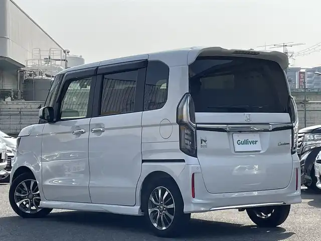 ホンダ Ｎ ＢＯＸ カスタム L 兵庫県 2022(令4)年 1.3万km プラチナホワイトパール 純正SDナビ/フルセグTV/バックカメラ/BlueTooth/スマートキー×２/両側パワースライドドア/ビルドインETC/電動パーキング/ブレーキホールド/前席シートヒーター/前後ドライブレコーダー/追従式クルーズコントロール/ISOFX対応