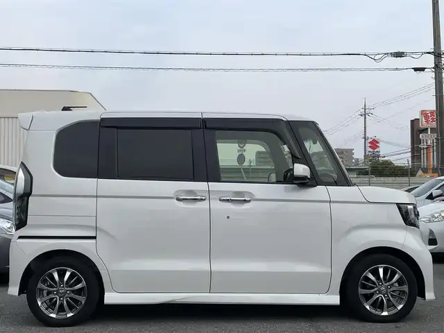 ホンダ Ｎ ＢＯＸ カスタム L 兵庫県 2022(令4)年 1.3万km プラチナホワイトパール 純正SDナビ/フルセグTV/バックカメラ/BlueTooth/スマートキー×２/両側パワースライドドア/ビルドインETC/電動パーキング/ブレーキホールド/前席シートヒーター/前後ドライブレコーダー/追従式クルーズコントロール/ISOFX対応