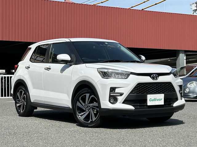 トヨタ ライズ Z 神奈川県 2022(令4)年 0.7万km シャイニングホワイトパール ワンオーナー/純正SDナビ/ワンセグ/CD/BT/AUX/バックカメラ/追従機能付きクルーズコントロール/衝突軽減/ふらつき警報/車線逸脱警報/先行発進ブザー/横滑り防止機能/ハーフレザー/スマートキー×2/ETC2.0/シートヒーター/セキュリティアラーム/ABS/純正アルミホイール/純正フロアマット/ブラインドスポットモニター/リアクロストラフィックアラート/ブレーキ制御付誤発信抑制機能/衝突回避支援ブレーキ機能/車線逸脱抑制機能/衝突警報/オートライト/MTモード付AT/純正フロアマット/W/サイド/カーテンエアバッグ/アイドリングストップ/ターボ/プッシュスタート/保証書、取説/スマートキー×2