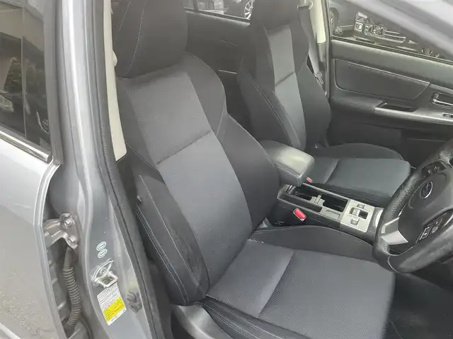 スバル レヴォーグ 1．6GT－S アイサイト 兵庫県 2014(平26)年 8.4万km アイスシルバーメタリック ワンオーナー/純正SDナビ/フルセグTV/CD/DVD/USB接続/FM/AM/ハンズフリー通話/ETC/レーダークルーズ/レーンキープアシスト/衝突被害軽減ブレーキ/パドルシフト/ステアリングスイッチ/D/N席電動シート/革巻きステアリング/ステアリングスイッチ/アイドリングストップ/電動格納ミラー/スマートキー×2/取扱説明書/保証書