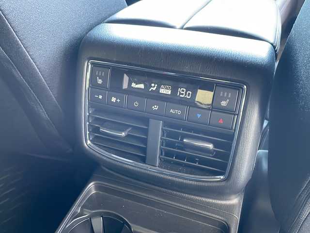 マツダ ＣＸ－８ XD プロアクティブ 愛知県 2022(令4)年 3.5万km スノーフレイクホワイトパールマイカ 衝突軽減システム/純正１０型SDナビ（SDなし）/全方位カメラ/クルーズコントロール/シートヒーター/フルセグ/Bluetooth/バックカメラ/電動リアゲート/パワーシート/ヘッドアップディスプレイ/コーナーセンサー/純正アルミホイール/ブラインドスポットモニター/LEDヘッドライト/ステアリングヒーター/オートマチックハイビーム/ドライブレコーダー/ETC/ステアリングスイッチ/スマートキー/プッシュスタート