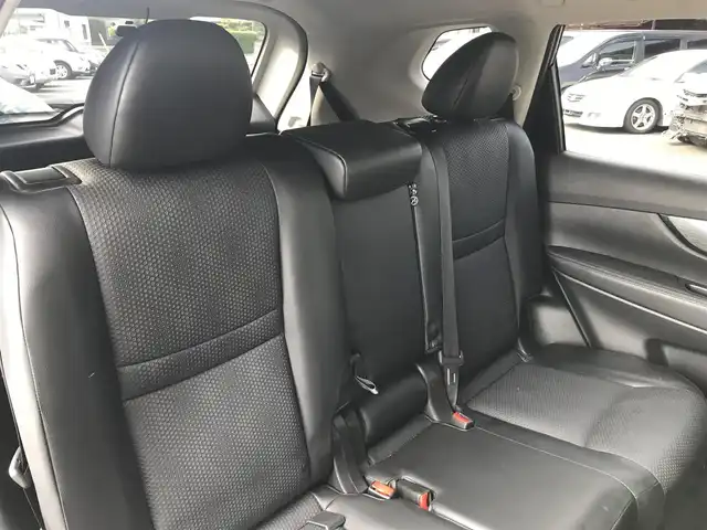 日産 エクストレイル 20Xtt エマージェンシーブレーキ 栃木県 2017(平29)年 10.3万km ダイヤモンドブラック 株)IDOMが運営する【じしゃロン小山店】の自社ローン専用車両になります。こちらは現金またはオートローンご利用時の価格です。自社ローンご希望の方は別途その旨お申付け下さい//禁煙車/社外フルセグナビ/（CD/DVD/AM/FMラジオ）/(Bluetooth)/スマートキー/プッシュスタート/バックカメラ/ＥＴＣ/エマージェンシーブレーキ/アイドリングストップ/ステアリングリモコン/電動格納ドアミラー/パワーウインドウ/防眩ミラー/オートライト