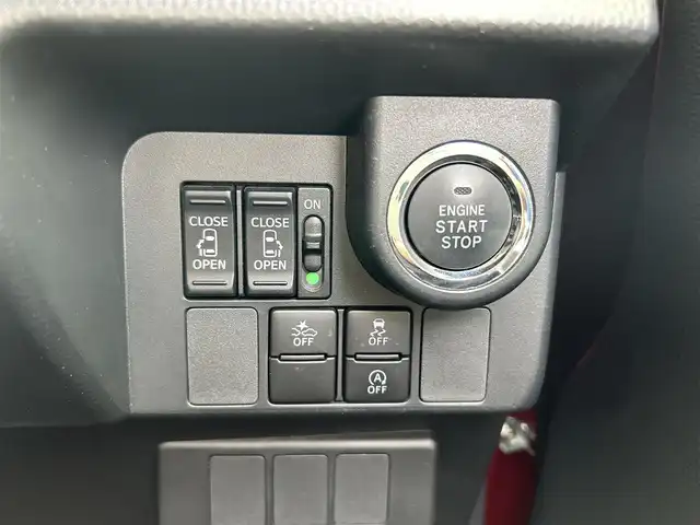 トヨタ ルーミー カスタムG S 愛知県 2018(平30)年 4.5万km ブラックマイカ/マゼンダベリーメタリック 純正SDナビ/フルセグTV/DVD再生/AM/FM/Bluetooth接続/純正ドライブレコーダー/クルーズコントロール/ETCビルトイン/バックカメラ/コーナーセンサー/ウォークスルー/両側パワースライドドア/純正アルミホイール/純正フロアマット/ABS/横滑り防止装置/レーンキープアシスト/衝突被害軽減システム/LEDオートライト/LEDオートハイビーム/電動格納式ミラー/フォグランプ/スマートキー/スペアキー/保証書/取扱説明書