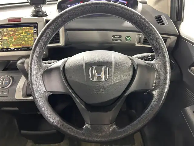 ホンダ フリード G ジャストセレクション 佐賀県 2013(平25)年 7.8万km プレミアムブラキッシュパール 純正ナビ　/バックカメラ　/片側パワースライドドア　/前後ドライブレコーダー　/スマートキー　/ＥＴＣ　/ミュージックサーバー　/ワンセグテレビ　/社外アルミホイール　/ヘッドライトレベライザー/横滑り防止装置