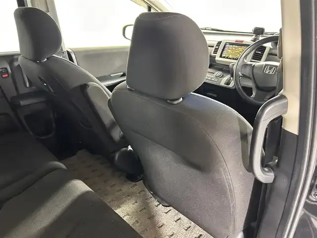 ホンダ フリード G ジャストセレクション 佐賀県 2013(平25)年 7.8万km プレミアムブラキッシュパール 純正ナビ　/バックカメラ　/片側パワースライドドア　/前後ドライブレコーダー　/スマートキー　/ＥＴＣ　/ミュージックサーバー　/ワンセグテレビ　/社外アルミホイール　/ヘッドライトレベライザー/横滑り防止装置