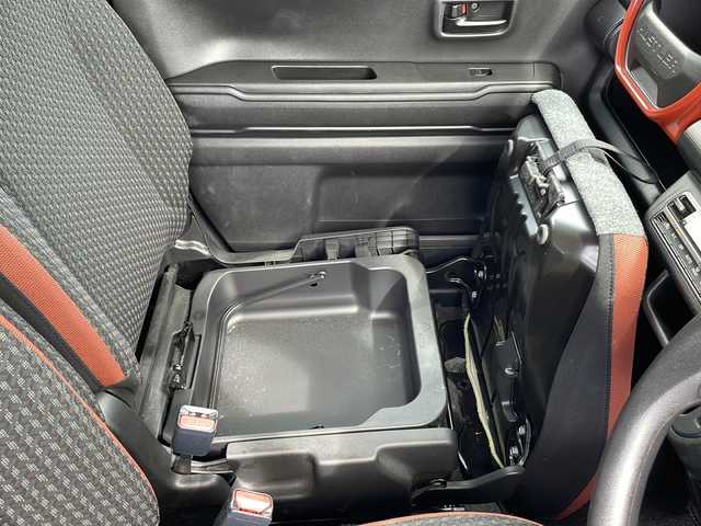 スズキ ハスラー HYBRID G 沖縄県 2021(令3)年 8万km バーミリオンオレンジ/ガンメタリック2トーン ハイブリッド　/コーナーセンサー　/バックカメラ　/エンジンスタートボタン　/パワーウインドウ　/パワーステアリング　/スマートキー　/Ｂｌｕｅｔｏｏｔｈ　/ＥＴＣ　/ＤＶＤ　/シートヒーター