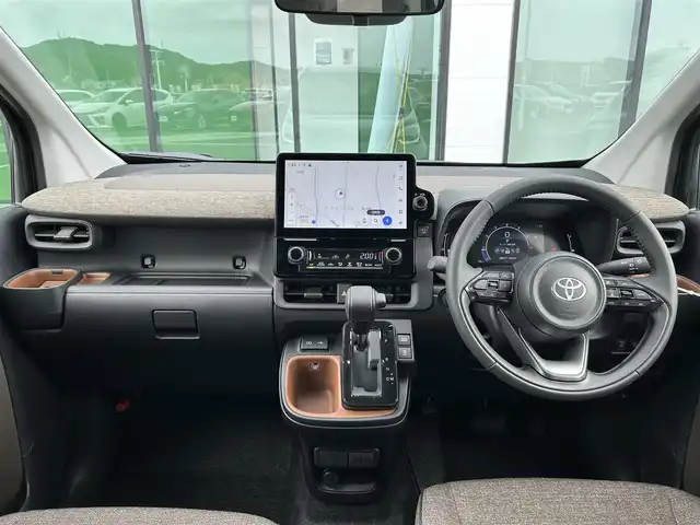 トヨタ シエンタ Z 香川県 2025(令7)年 0.1千km ダークグレー 登録済未使用車　/７人乗り　/１０．５型ナビ／ＴＶ機能付きディスプレイオーディオ　/Miracast/全方位カメラ　/トヨタセーフティセンス/両側パワースライドドア　/ＢＳＭ　/ＰＫＳＢ　/コンビステア／リモコン　/ＬＥＤヘッドライト/オートライト／ハイビーム機能　/ＥＴＣ2.0/リアロールサンシェード/前後クリアランスソナー/リアシートタイプC充電器×2/スペアキー×1