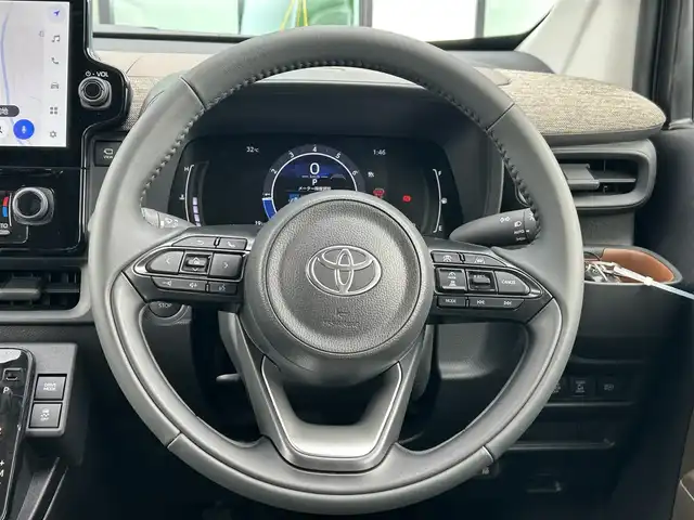 トヨタ シエンタ Z 香川県 2025(令7)年 0.1千km ダークグレー 登録済未使用車　/７人乗り　/１０．５型ナビ／ＴＶ機能付きディスプレイオーディオ　/Miracast/全方位カメラ　/トヨタセーフティセンス/両側パワースライドドア　/ＢＳＭ　/ＰＫＳＢ　/コンビステア／リモコン　/ＬＥＤヘッドライト/オートライト／ハイビーム機能　/ＥＴＣ2.0/リアロールサンシェード/前後クリアランスソナー/リアシートタイプC充電器×2/スペアキー×1