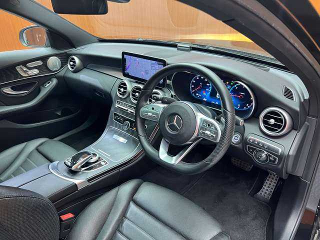 メルセデス・ベンツ Ｃ２２０ｄ ローレウスED スポーツプラスPKG 千葉県 2020(令2)年 4.7万km オブシディアンブラック レザーエクスクルーシブＰＫＧ　/パノラマＳＲ　/黒革シート　/Ｂｕｒｍｅｓｔｅｒサウンド　/ＨＵＤ　/ＡＣＣ/ナビ　/ＴＶ　/３６０°Ｂｌｕｅｔｏｏｔｈ接続　/電動トランク　/シートＨ　/ベンチレーション　/ＲＳＰ　/ＥＴＣ