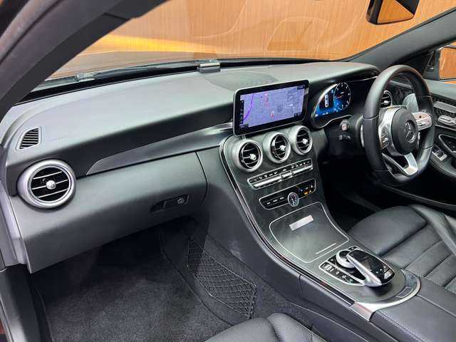 メルセデス・ベンツ Ｃ２２０ｄ ローレウスED スポーツプラスPKG 千葉県 2020(令2)年 4.7万km オブシディアンブラック レザーエクスクルーシブＰＫＧ　/パノラマＳＲ　/黒革シート　/Ｂｕｒｍｅｓｔｅｒサウンド　/ＨＵＤ　/ＡＣＣ/ナビ　/ＴＶ　/３６０°Ｂｌｕｅｔｏｏｔｈ接続　/電動トランク　/シートＨ　/ベンチレーション　/ＲＳＰ　/ＥＴＣ
