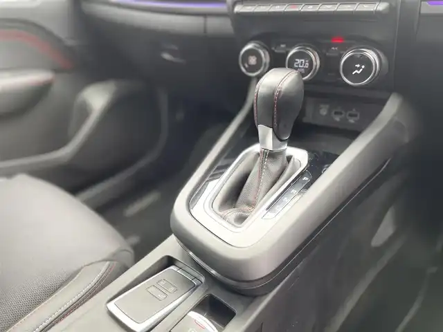 ルノー ルノー アルカナ RSライン E-テックハイブリッド 栃木県 2023(令5)年 2.7万km パール ワンオーナー/AppleCarPlay/ACC/パーキングアシスト/全方位カメラ/ETC/ハーフレザー/パワーシート/シートヒーター/ステアリングヒーター/クリアランスソナー/アクティブブレーキ/レーンキープ/BSM/アンビエント