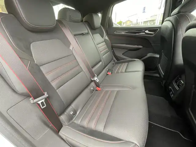 ルノー ルノー アルカナ RSライン E-テックハイブリッド 栃木県 2023(令5)年 2.7万km パール ワンオーナー/AppleCarPlay/ACC/パーキングアシスト/全方位カメラ/ETC/ハーフレザー/パワーシート/シートヒーター/ステアリングヒーター/クリアランスソナー/アクティブブレーキ/レーンキープ/BSM/アンビエント