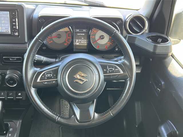 スズキ ジムニー XC 秋田県 2020(令2)年 7.8万km シフォンアイボリーM 社外メモリナビ/Bluetooth、CD/DVD、フルセグTV/ETC/前後ドライブレコーダー/レーダークルーズコントロール/前席シートヒーター/純正16インチAW/ルーフキャリア
