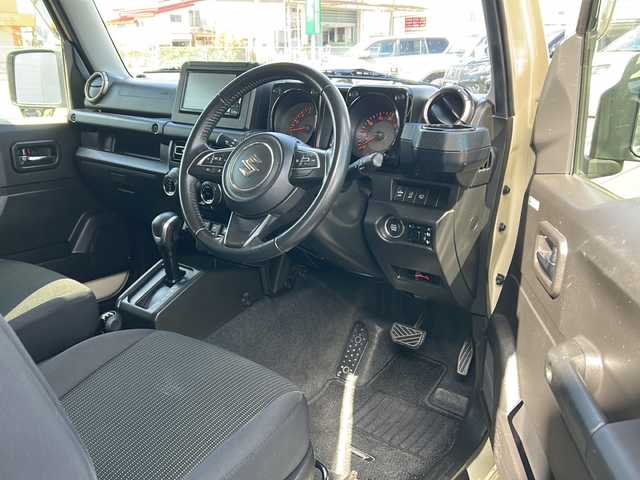 スズキ ジムニー XC 秋田県 2020(令2)年 7.8万km シフォンアイボリーM 社外メモリナビ/Bluetooth、CD/DVD、フルセグTV/ETC/前後ドライブレコーダー/レーダークルーズコントロール/前席シートヒーター/純正16インチAW/ルーフキャリア