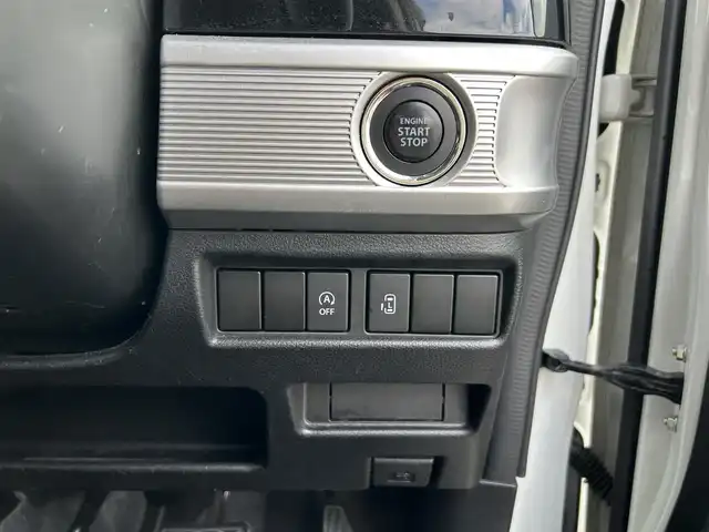スズキ スペーシア カスタム HYBRID GS 三重県 2020(令2)年 5.7万km ピュアホワイトP 登録時56/200km/社外ナビ（ＦＭ／ＡＭ／ＣＤ／Ｂｌｕｅｔｏｏｔｈ／ワンセグＴＶ）/バックカメラ/ドライブレコーダー/ＥＴＣ/シートヒーター/レーダークルーズコントロール/片側Ｐスライドドア/禁煙車/パーキングアシスト/レーンキープアシスト/プリクラッシュ/横滑り防止装置/盗難防止装置/ハンズフリー/プッシュスタート/ベンチシート/フォグランプ(LED)/AUTOライト(LED)/電格ミラー