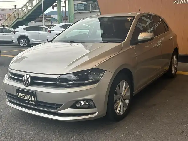 フォルクスワーゲン ポロ TSIハイライン 高知県 2018(平30)年 2.8万km シルバー フルセグテレビ/クルーズコントロール/バックカメラ/衝突軽減ブレーキ/横滑り防止/オートライト/プッシュスタート/MTモード付AT/アイドリングストップ