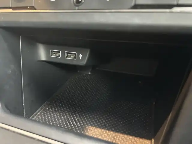 フォルクスワーゲン ポロ TSIハイライン 高知県 2018(平30)年 2.8万km シルバー フルセグテレビ/クルーズコントロール/バックカメラ/衝突軽減ブレーキ/横滑り防止/オートライト/プッシュスタート/MTモード付AT/アイドリングストップ