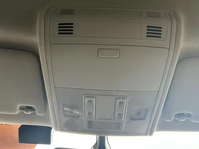 フォルクスワーゲン ポロ TSIハイライン 高知県 2018(平30)年 2.8万km シルバー フルセグテレビ/クルーズコントロール/バックカメラ/衝突軽減ブレーキ/横滑り防止/オートライト/プッシュスタート/MTモード付AT/アイドリングストップ