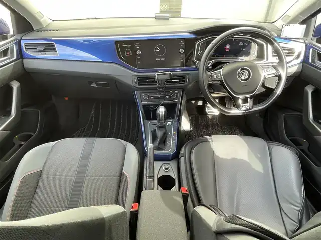 フォルクスワーゲン ポロ TSI Rライン 大阪府 2019(令1)年 3.8万km リーフブルーメタリック ワンオーナー/衝突被害軽減ブレーキ/レーダークルーズコントロール/ブラインドスポットモニタ/純正ナビ フルセグTV CD DVD BT/バックカメラ/コーナーセンサー/スマートキー 2個/前後ドラレコ/2.0ETC/フロントスポイラー/17インチ アルミホイール/パーキングアシスト/パドルシフト/LEDオートヘッドライト/前後フォグライト/W サイド カーテン エアバッグ/保証書 ナビ取説/禁煙車