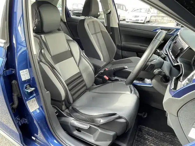 フォルクスワーゲン ポロ TSI Rライン 大阪府 2019(令1)年 3.8万km リーフブルーメタリック ワンオーナー/衝突被害軽減ブレーキ/レーダークルーズコントロール/ブラインドスポットモニタ/純正ナビ フルセグTV CD DVD BT/バックカメラ/コーナーセンサー/スマートキー 2個/前後ドラレコ/2.0ETC/フロントスポイラー/17インチ アルミホイール/パーキングアシスト/パドルシフト/LEDオートヘッドライト/前後フォグライト/W サイド カーテン エアバッグ/保証書 ナビ取説/禁煙車