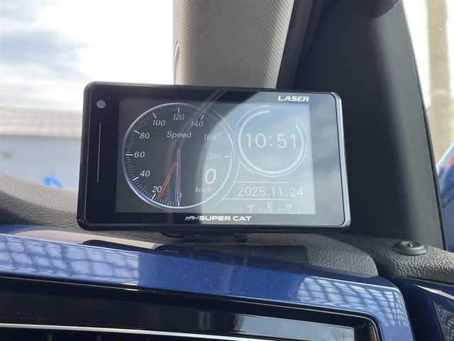 フォルクスワーゲン ポロ TSI Rライン 大阪府 2019(令1)年 3.8万km リーフブルーメタリック ワンオーナー/衝突被害軽減ブレーキ/レーダークルーズコントロール/ブラインドスポットモニタ/純正ナビ フルセグTV CD DVD BT/バックカメラ/コーナーセンサー/スマートキー 2個/前後ドラレコ/2.0ETC/フロントスポイラー/17インチ アルミホイール/パーキングアシスト/パドルシフト/LEDオートヘッドライト/前後フォグライト/W サイド カーテン エアバッグ/保証書 ナビ取説/禁煙車