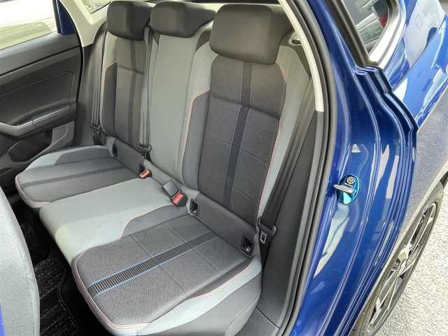 フォルクスワーゲン ポロ TSI Rライン 大阪府 2019(令1)年 3.8万km リーフブルーメタリック ワンオーナー/衝突被害軽減ブレーキ/レーダークルーズコントロール/ブラインドスポットモニタ/純正ナビ フルセグTV CD DVD BT/バックカメラ/コーナーセンサー/スマートキー 2個/前後ドラレコ/2.0ETC/フロントスポイラー/17インチ アルミホイール/パーキングアシスト/パドルシフト/LEDオートヘッドライト/前後フォグライト/W サイド カーテン エアバッグ/保証書 ナビ取説/禁煙車