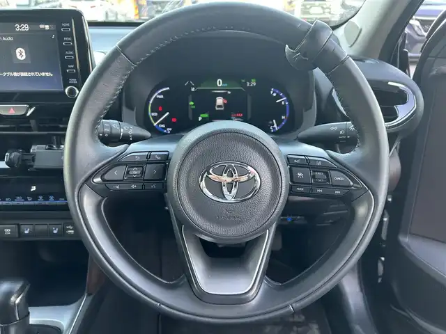 トヨタ ヤリスクロス ハイブリッド Z 栃木県 2021(令3)年 5.9万km ブラックマイカ トヨタセーフティセンス/・プリクラッシュセーフティ/・レーントレーシングアシスト/・オートマチック杯ビーム/・レーダークルーズコントロール/・ロードサインアシスト/・パーキングブレーキサポート/・クリアランスソナー/モデリスタエアロ/純正8インチディスプレイオーディオ/・BT/USB/AM.FM/・Applecarplay/Androidauto/バックカメラ/ETC/前後ドライブレコーダー/ハーフレザーシート（革調シートカバーあり）/D席パワーシート/D/N席シートヒーター/USBポート/電動パーキングブレーキ/オートホールド/ドアハンドルガーニッシュ/スマートキー×２/プッシュスタート/革巻きステアリング/ステアリングスイッチ/LEDヘッドライト/オートライト/純正ホイール積込/社外18インチAW/フロアマット/ドアバイザー/横滑り防止システム/電動格納ウィンカーミラー
