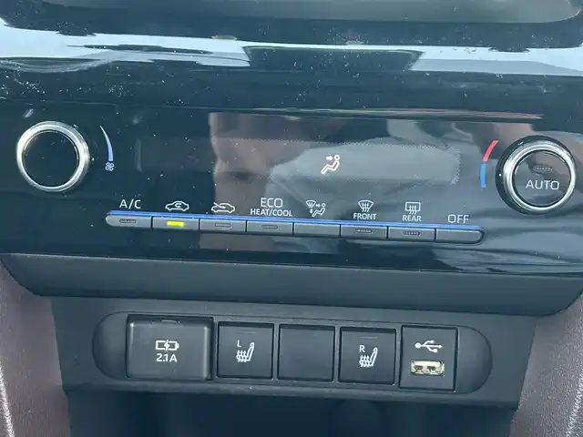 トヨタ ヤリスクロス ハイブリッド Z 栃木県 2021(令3)年 5.9万km ブラックマイカ トヨタセーフティセンス/・プリクラッシュセーフティ/・レーントレーシングアシスト/・オートマチック杯ビーム/・レーダークルーズコントロール/・ロードサインアシスト/・パーキングブレーキサポート/・クリアランスソナー/モデリスタエアロ/純正8インチディスプレイオーディオ/・BT/USB/AM.FM/・Applecarplay/Androidauto/バックカメラ/ETC/前後ドライブレコーダー/ハーフレザーシート（革調シートカバーあり）/D席パワーシート/D/N席シートヒーター/USBポート/電動パーキングブレーキ/オートホールド/ドアハンドルガーニッシュ/スマートキー×２/プッシュスタート/革巻きステアリング/ステアリングスイッチ/LEDヘッドライト/オートライト/純正ホイール積込/社外18インチAW/フロアマット/ドアバイザー/横滑り防止システム/電動格納ウィンカーミラー