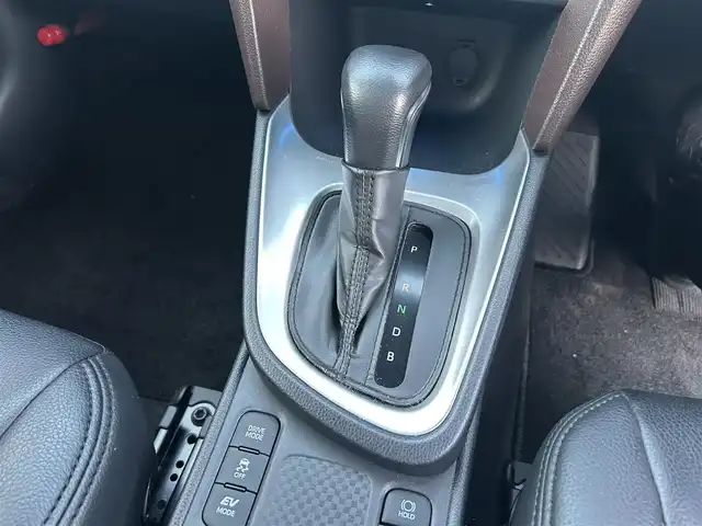 トヨタ ヤリスクロス ハイブリッド Z 栃木県 2021(令3)年 5.9万km ブラックマイカ トヨタセーフティセンス/・プリクラッシュセーフティ/・レーントレーシングアシスト/・オートマチック杯ビーム/・レーダークルーズコントロール/・ロードサインアシスト/・パーキングブレーキサポート/・クリアランスソナー/モデリスタエアロ/純正8インチディスプレイオーディオ/・BT/USB/AM.FM/・Applecarplay/Androidauto/バックカメラ/ETC/前後ドライブレコーダー/ハーフレザーシート（革調シートカバーあり）/D席パワーシート/D/N席シートヒーター/USBポート/電動パーキングブレーキ/オートホールド/ドアハンドルガーニッシュ/スマートキー×２/プッシュスタート/革巻きステアリング/ステアリングスイッチ/LEDヘッドライト/オートライト/純正ホイール積込/社外18インチAW/フロアマット/ドアバイザー/横滑り防止システム/電動格納ウィンカーミラー