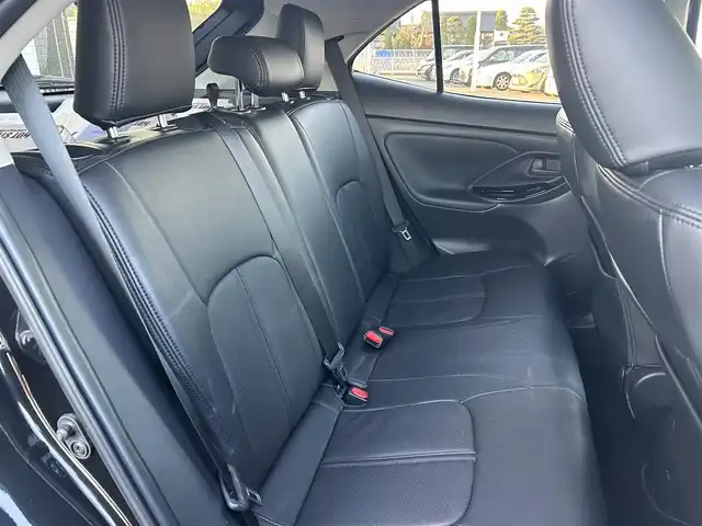 トヨタ ヤリスクロス ハイブリッド Z 栃木県 2021(令3)年 5.9万km ブラックマイカ トヨタセーフティセンス/・プリクラッシュセーフティ/・レーントレーシングアシスト/・オートマチック杯ビーム/・レーダークルーズコントロール/・ロードサインアシスト/・パーキングブレーキサポート/・クリアランスソナー/モデリスタエアロ/純正8インチディスプレイオーディオ/・BT/USB/AM.FM/・Applecarplay/Androidauto/バックカメラ/ETC/前後ドライブレコーダー/ハーフレザーシート（革調シートカバーあり）/D席パワーシート/D/N席シートヒーター/USBポート/電動パーキングブレーキ/オートホールド/ドアハンドルガーニッシュ/スマートキー×２/プッシュスタート/革巻きステアリング/ステアリングスイッチ/LEDヘッドライト/オートライト/純正ホイール積込/社外18インチAW/フロアマット/ドアバイザー/横滑り防止システム/電動格納ウィンカーミラー