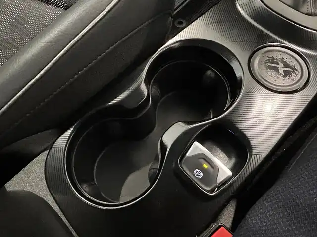 フィアット ５００Ｘ 熊本県 2022(令4)年 4.2万km ベージュ ・スマートキー/・アクティブブレーキ/・レーンセンス/・パーキングセンサー/・クルーズコントロール/・ハーフレザーシート/・前席シートヒーター/・純正ディスプレイオーディオ/　【Bluetooth・USB・AppleCarPlay】/・ETC/・ドライブレコーダー(前後録画)/・社外LEDヘッドランプ/・フォグランプ/・純正マット